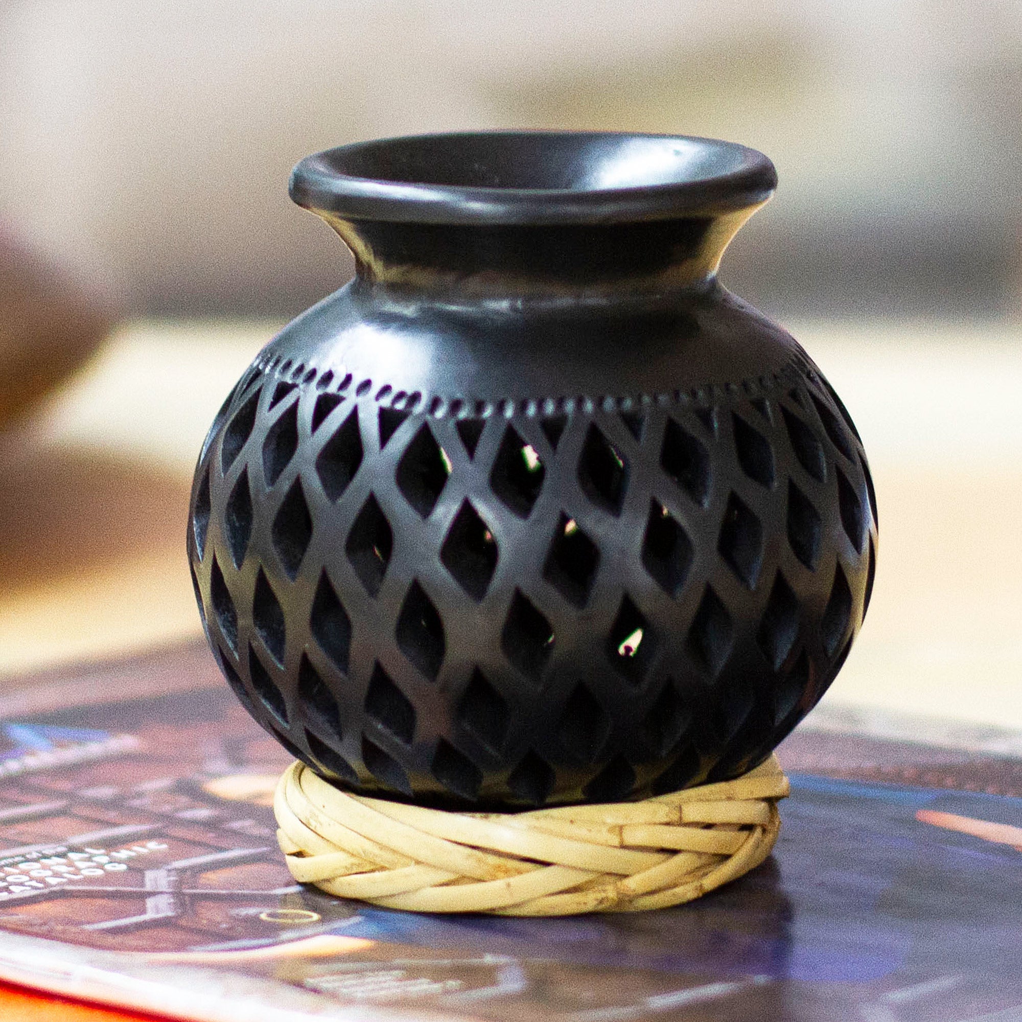 Openwork Motif Ceramic Decorative Vase from Mexico - Dark Lattice