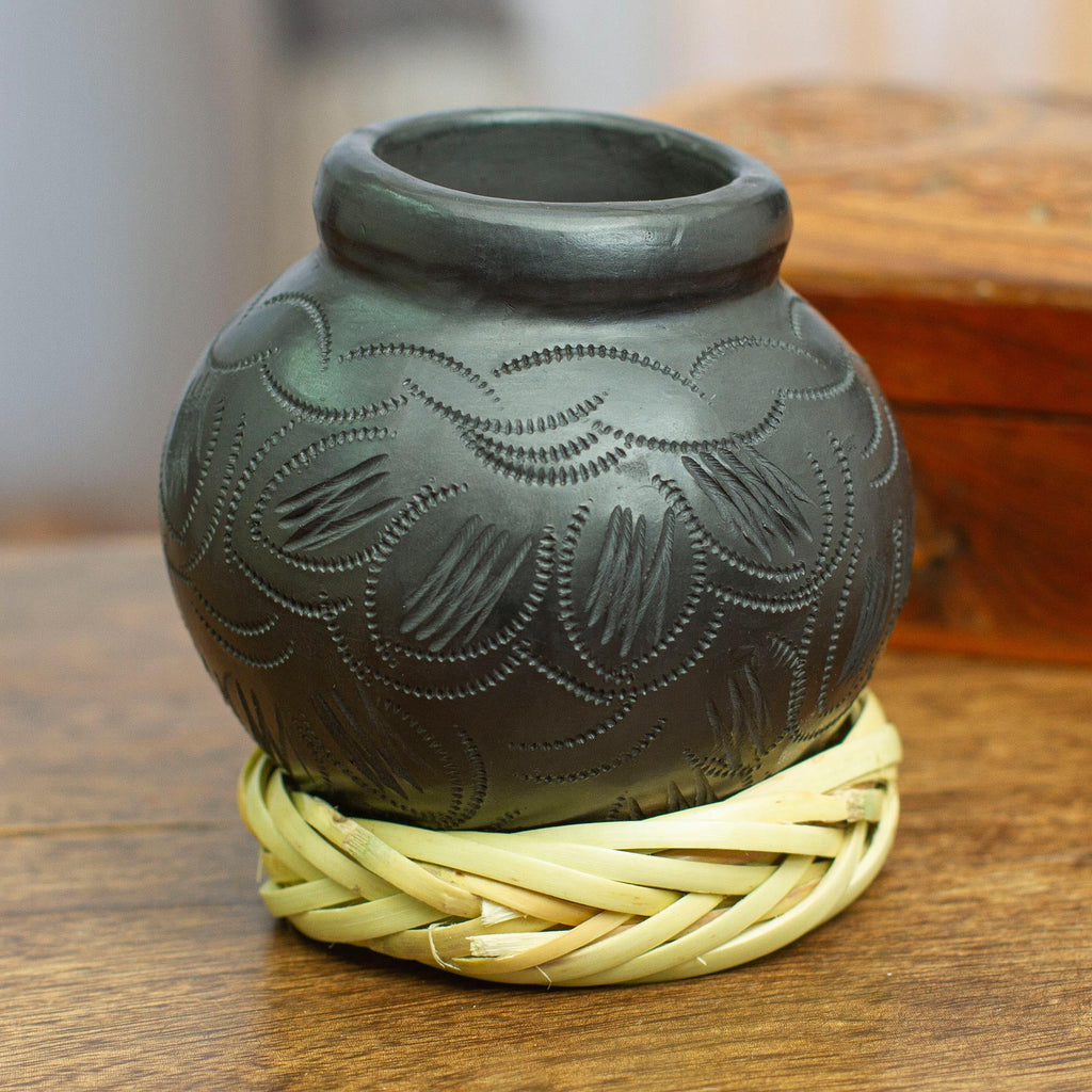 Barro Negro Black Ceramic Decorative Mini Vase - Delightful Black